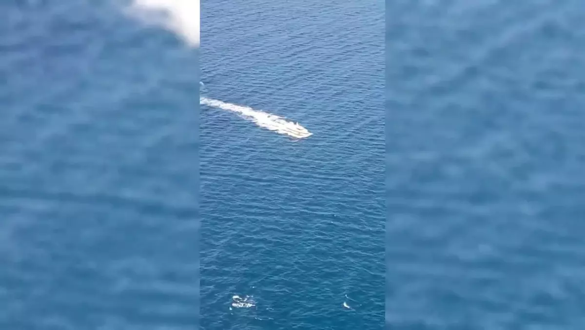 Bozcaada’da Tekne Kazası Arama Çalışmaları Devam Ediyor