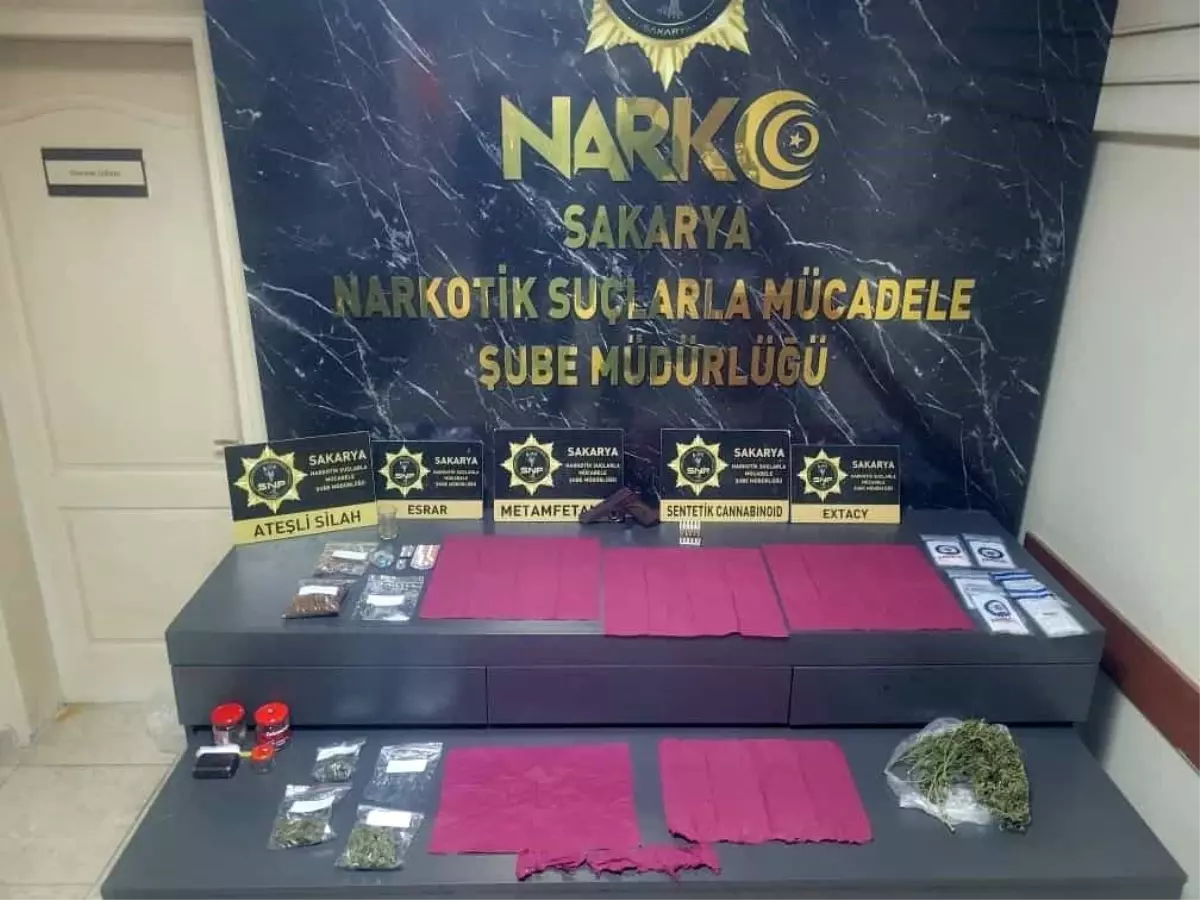 sakaryada 10 uyusturucu suphelisi yakalandi 9EQG4Shx.jpg