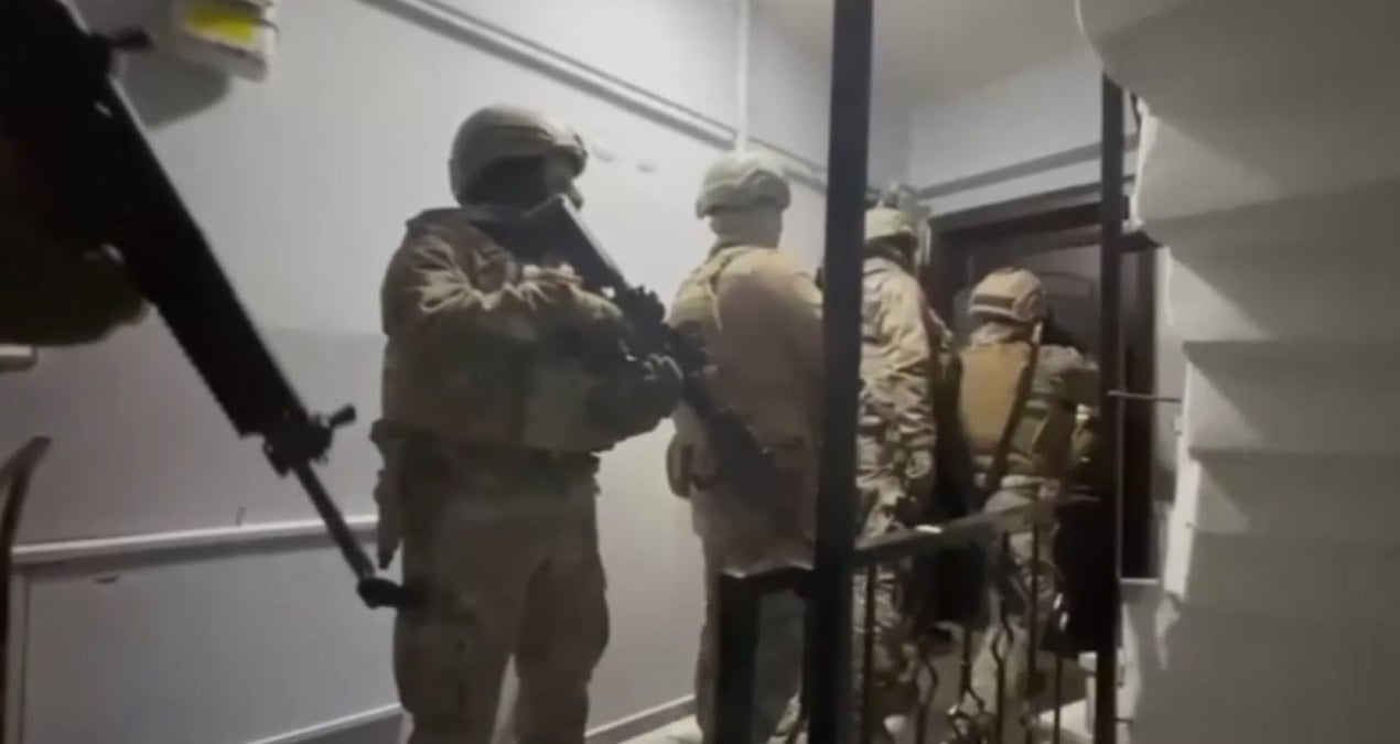 Suç örgütlerine operasyonda 5’i 18 yaşından küçük 13 kişi gözaltına alındı