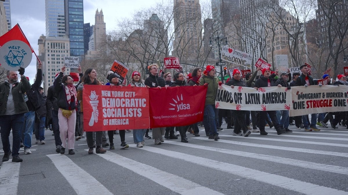 ABD’nin New York kentinde binler, Renee Good’un vurulmasını protesto etti
