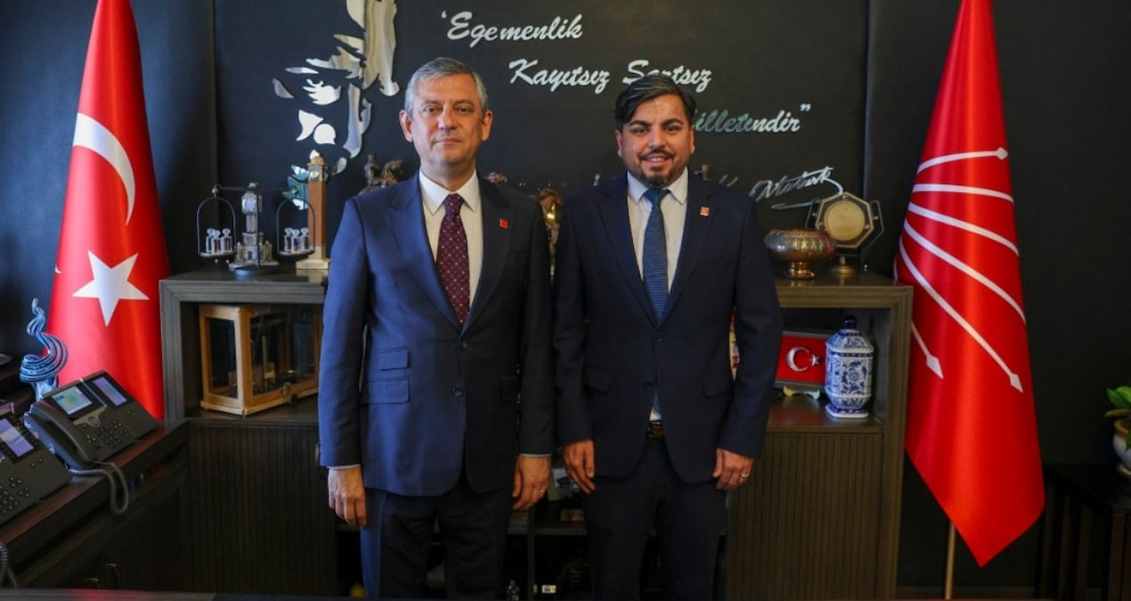 Sokak Röportajcısı Arif Kocabıyık, CHP’ye Katıldı