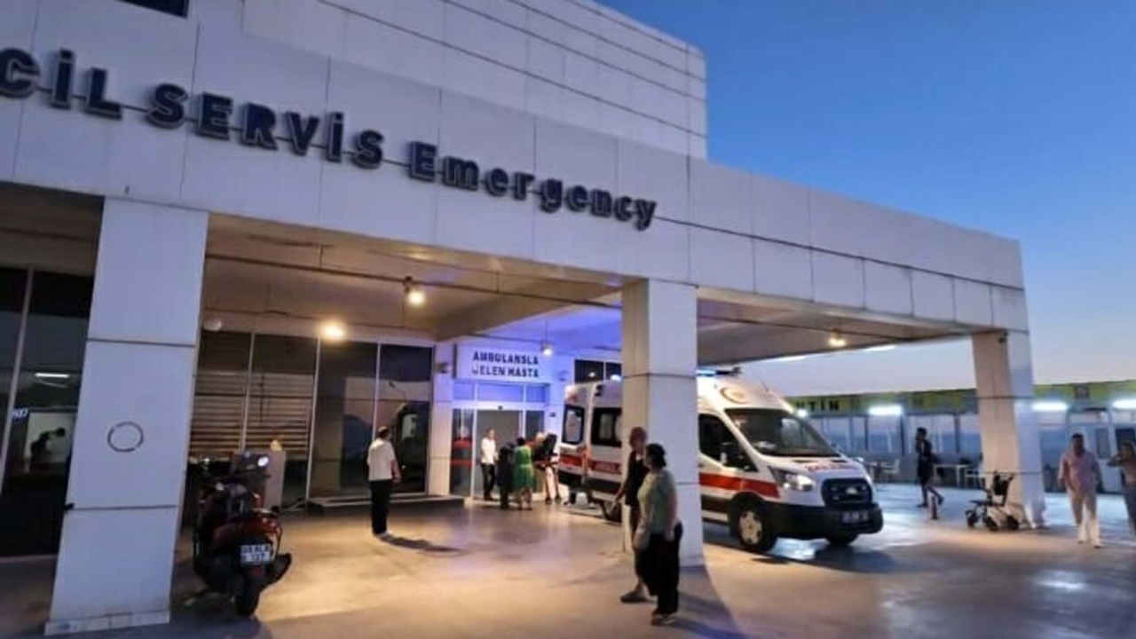 Kusadasinda 5 yildizli otelde zehirlenme suphesi 28 kisi hastanelik oldu FzzVi5AH